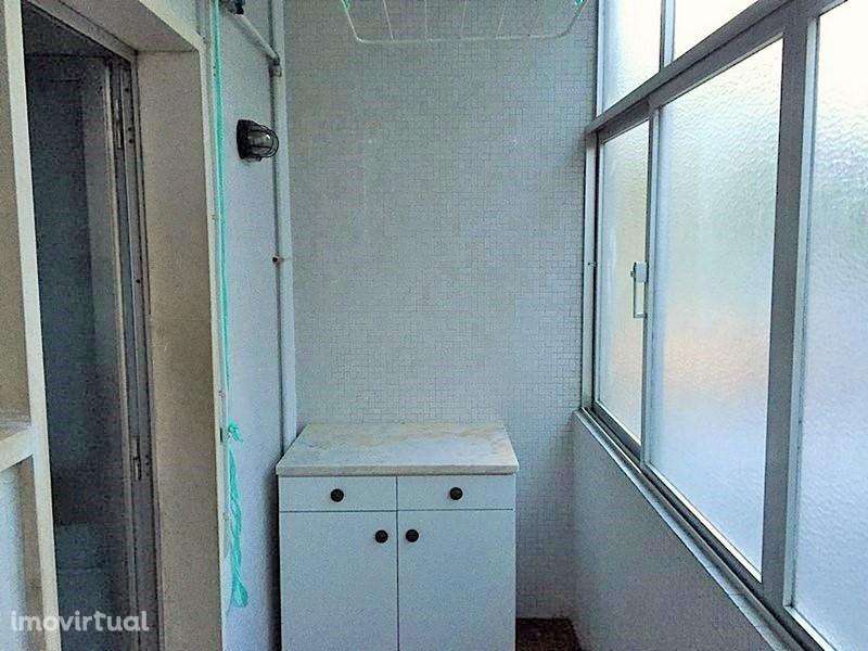 Apartamento T2 Remodelado - M. Sacramento - Grande imagem: 4/15