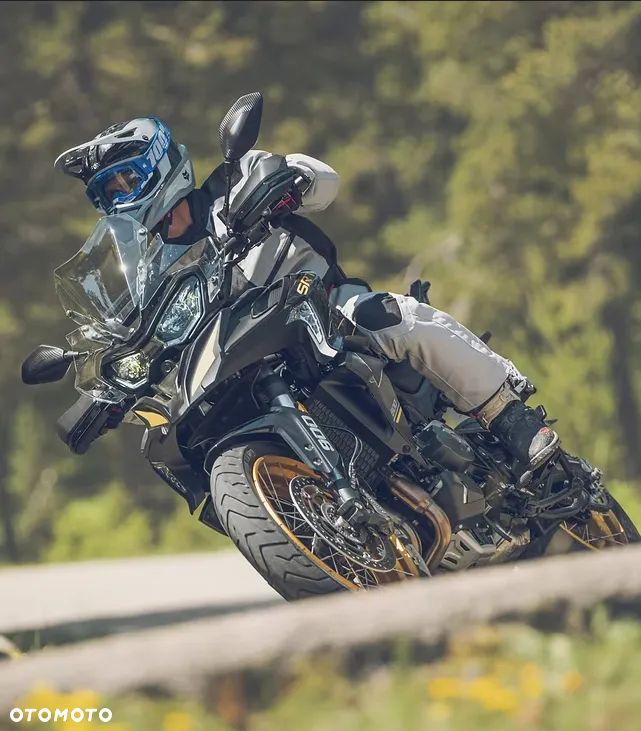 QJMOTOR 900 SX - 3