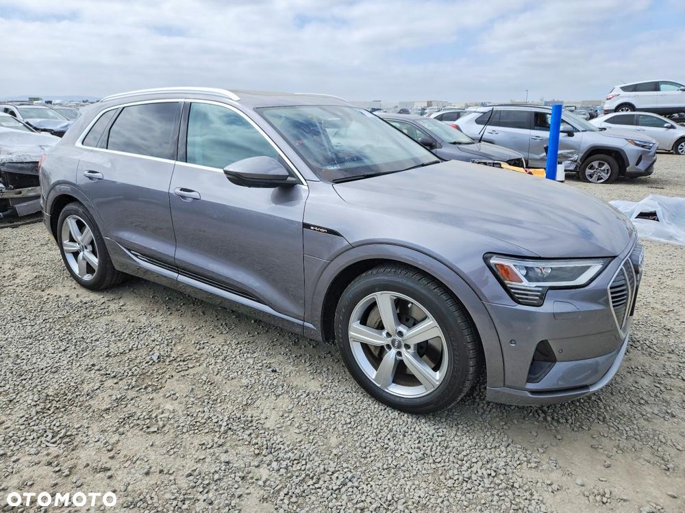 Audi e-tron - 3