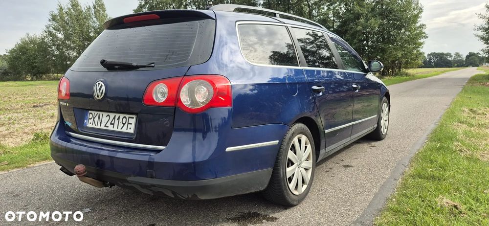Volkswagen Passat - 4