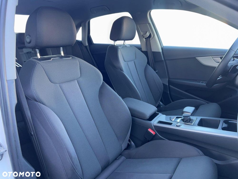 Audi A4 Limousine - 18