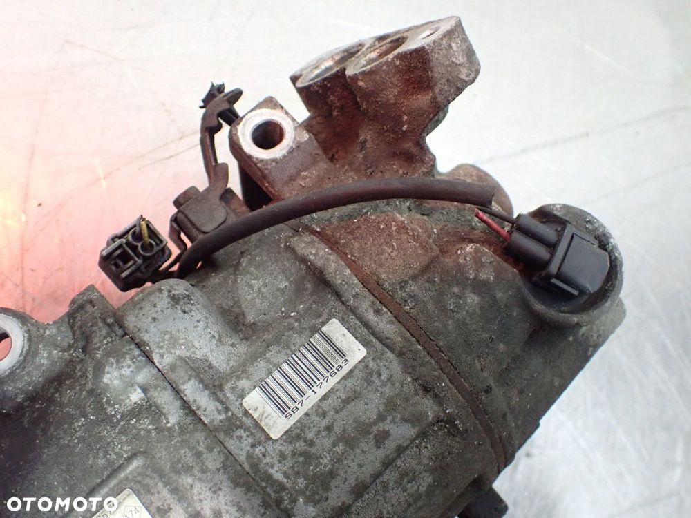 SPRĘŻARKA KLIMATYZACJI RENAULT SCENIC III  8200956574 - 4