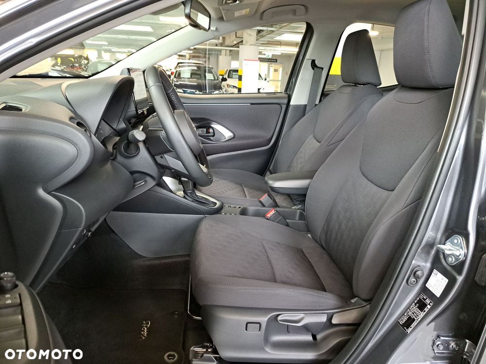 Toyota Yaris - 12