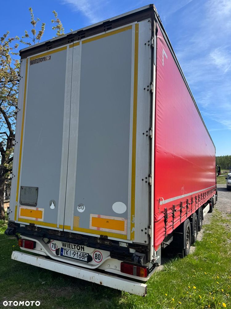 Mercedes-Benz Actros - 10