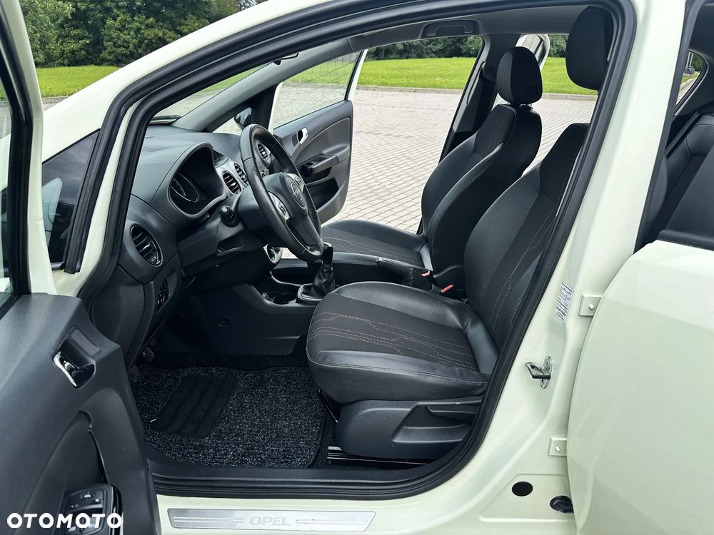 Opel Corsa 1.4 16V 150 Jahre - 23