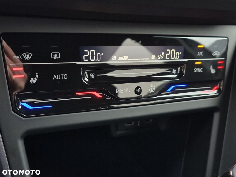 Volkswagen Polo 2.0 TSI GTI DSG - 24