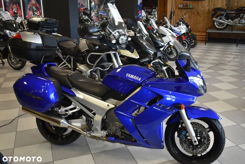 Yamaha FJR - 40