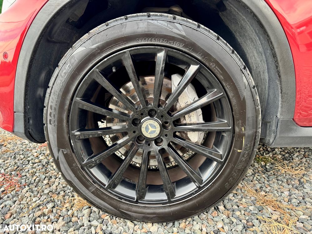 Mercedes-Benz GLC 300 4Matic 9G-TRONIC AMG Line - 20