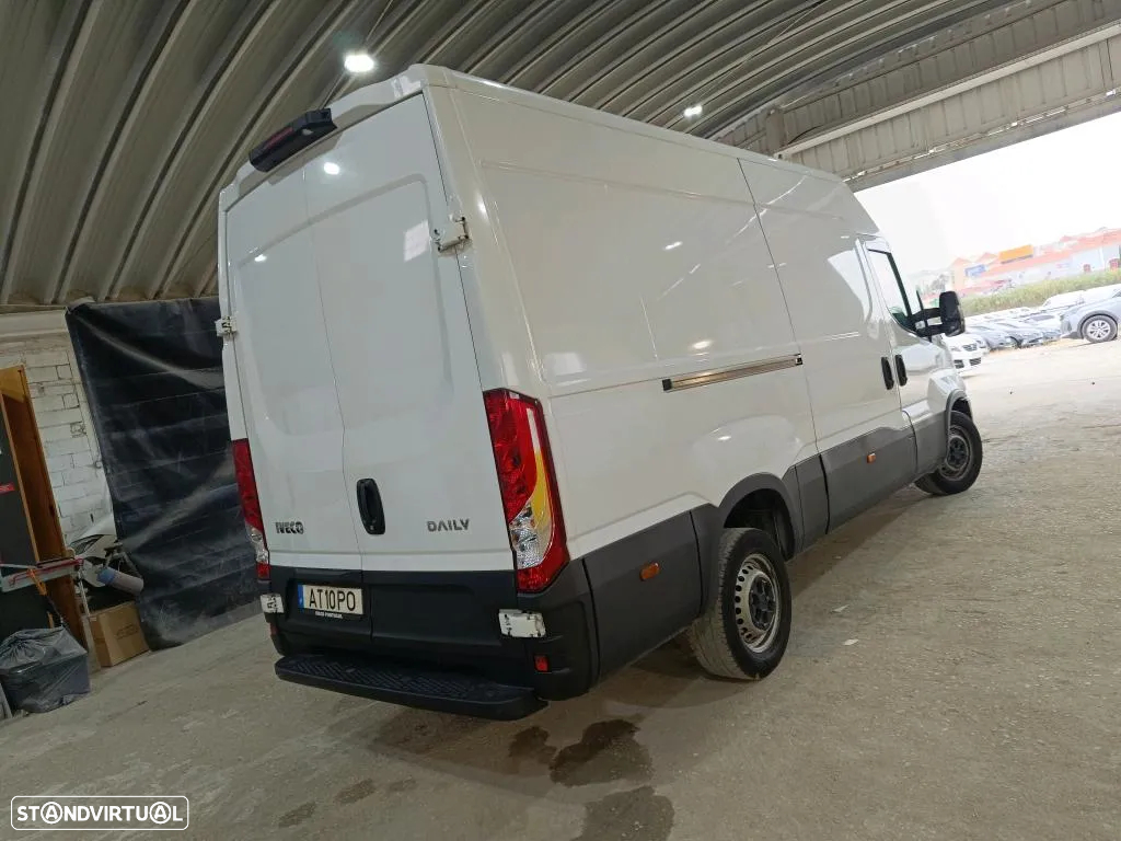 Iveco Daily 2.3 35S16V 3520L 12m3 - 3