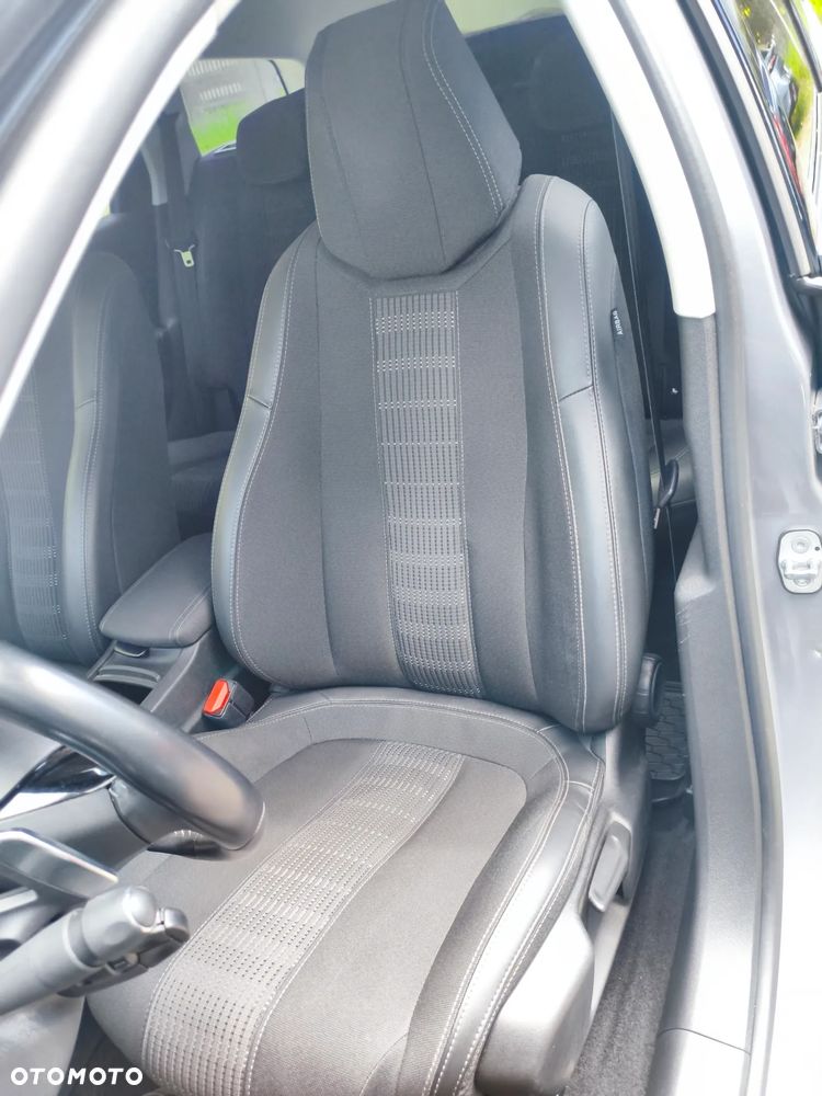 Peugeot 308 1.2 PureTech GPF Allure Pack S&S EAT8 - 5