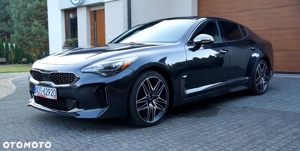 Kia Stinger - 4