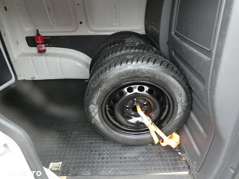 Volkswagen CADDY - 25