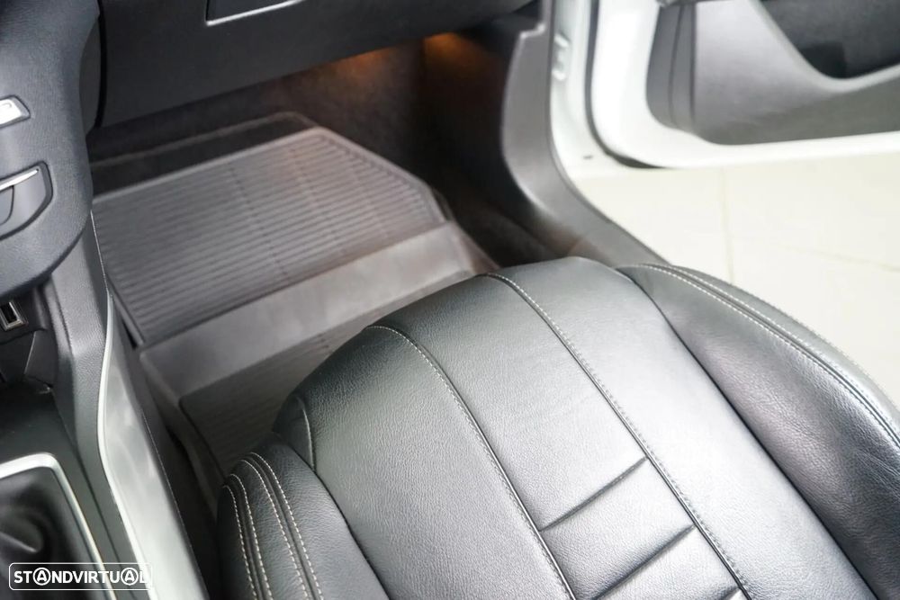 Peugeot 308 SW 1.2 PureTech Allure Pack - 35