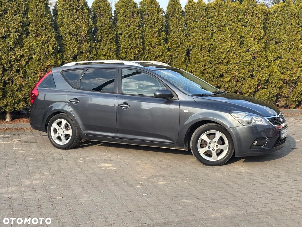 Kia Ceed - 3