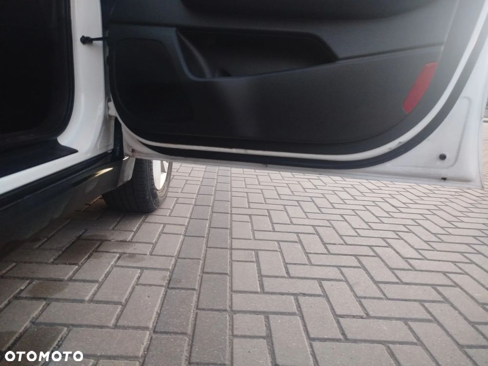Kia Sportage - 14