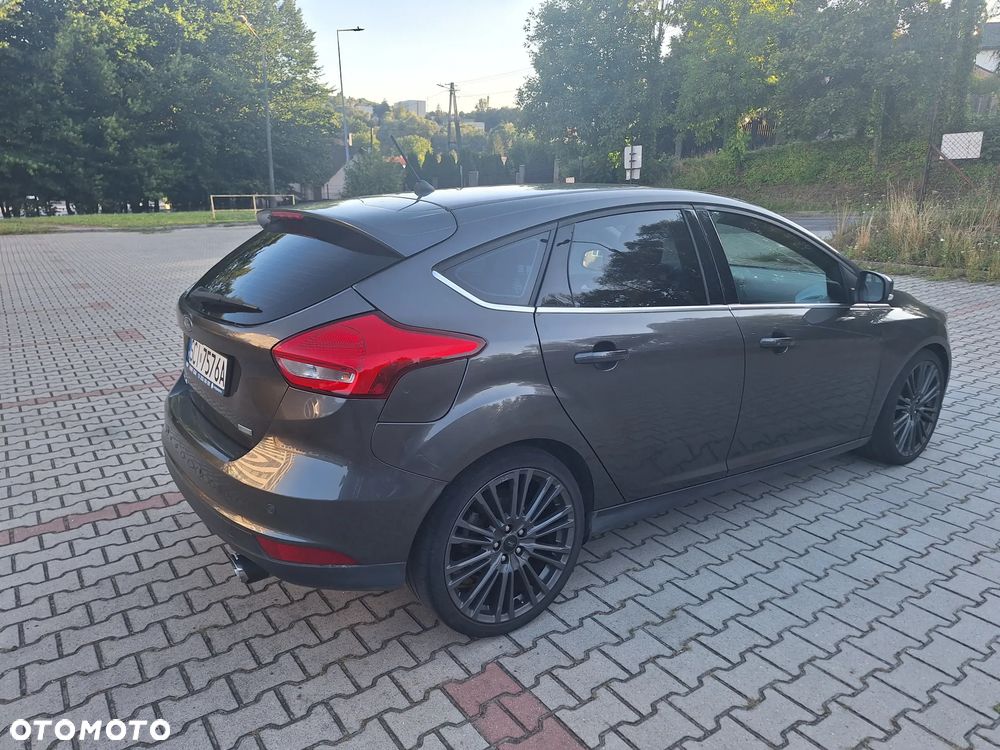 Ford Focus 1.5 EcoBoost Titanium ASS - 6