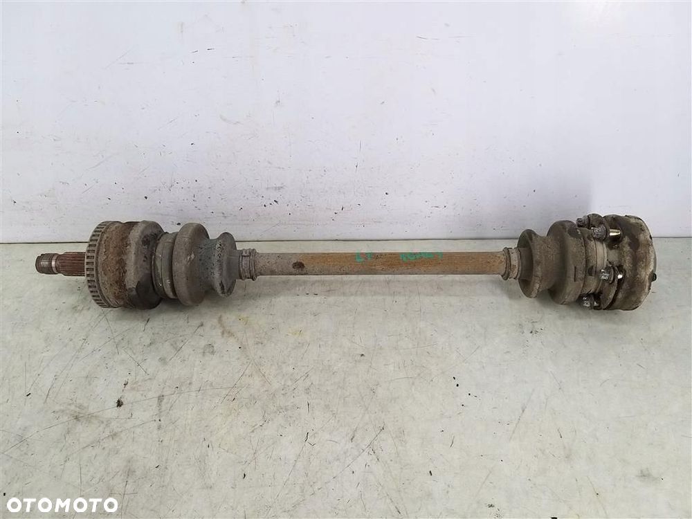 Półoś tylna tył lewa Mercedes C-klasa W202   1.8 B 1993-2001 ABS