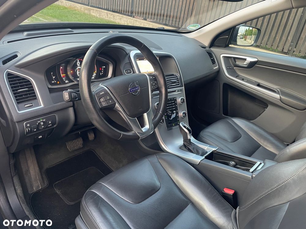 Volvo XC 60 D4 Geartronic Summum - 19