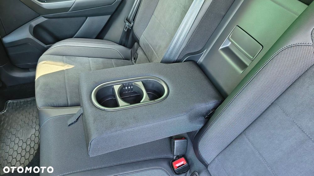 Volkswagen T-Roc - 33