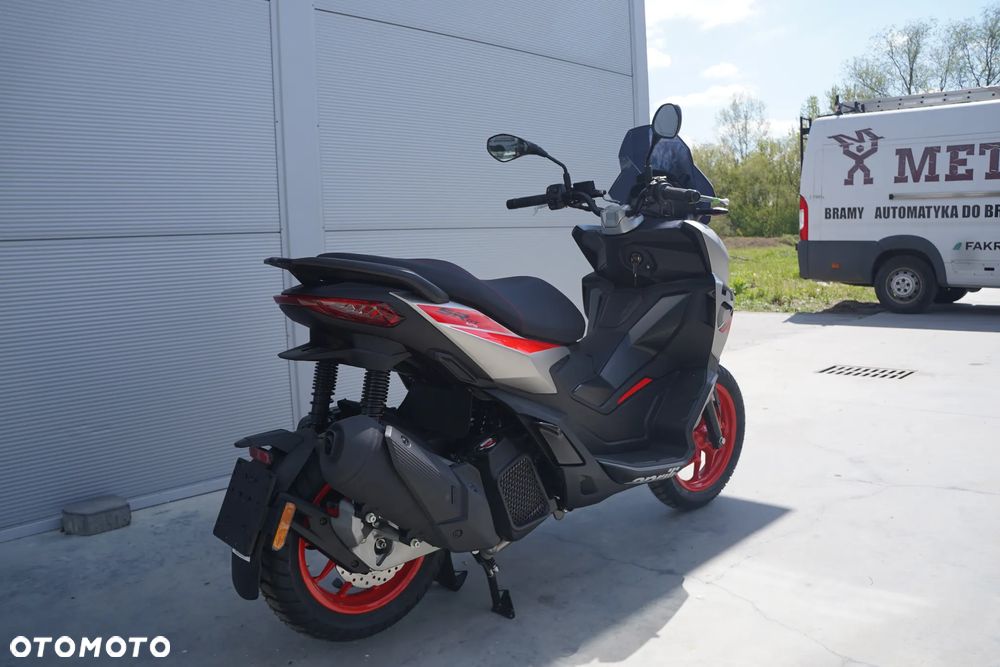 Aprilia SR - 30