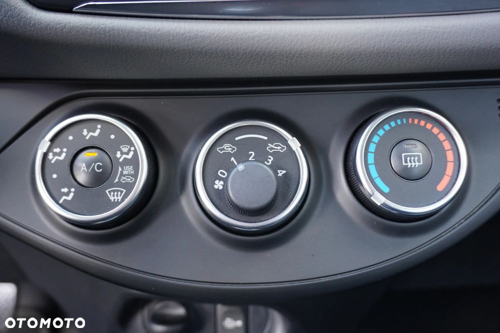 Toyota Yaris 1.33 VVT-i Edition-S - 25