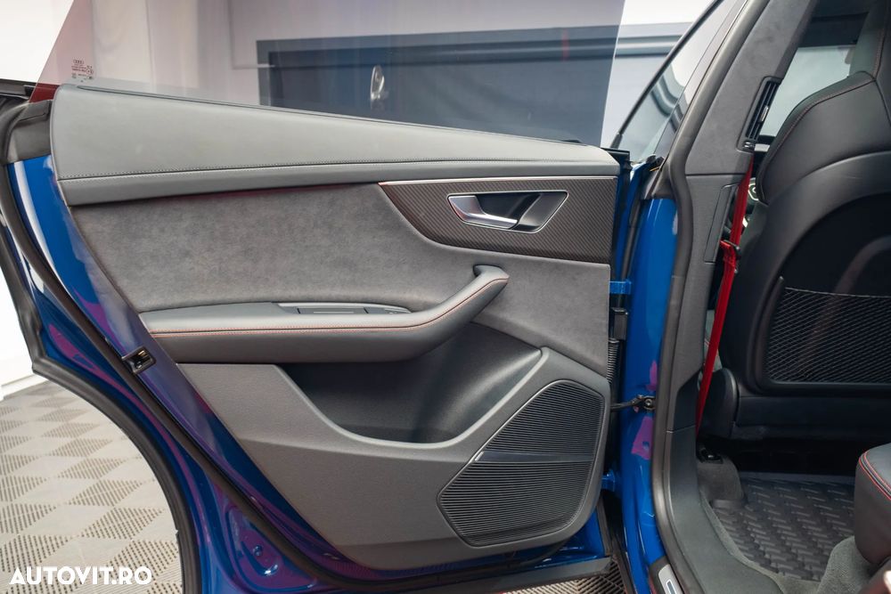 Audi SQ8 4.0 TFSI quattro Tiptronic - 24