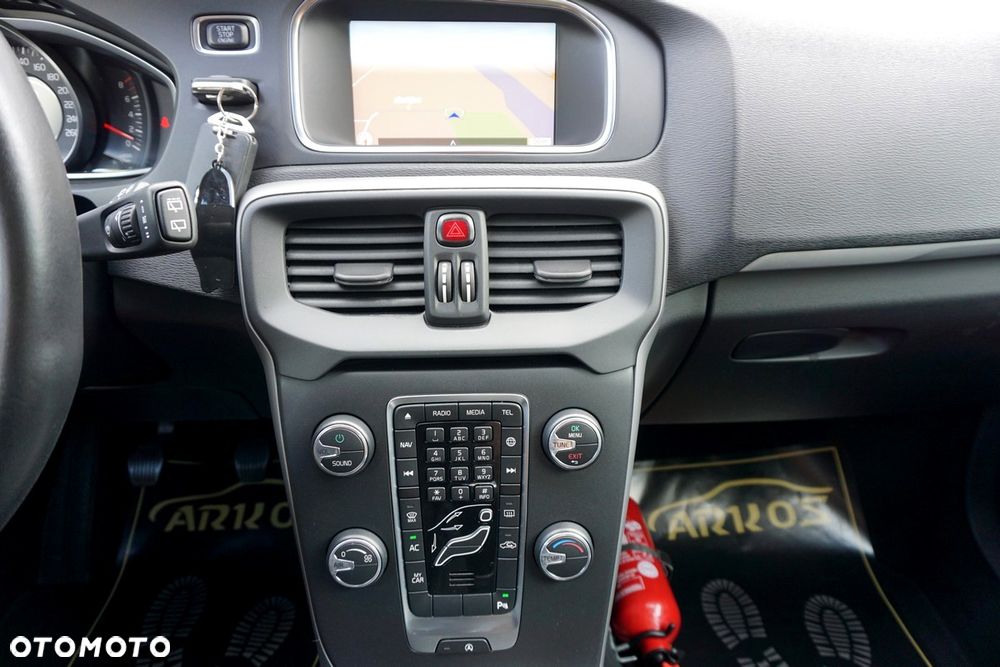 Volvo V40 T2 Drive-E Summum - 30