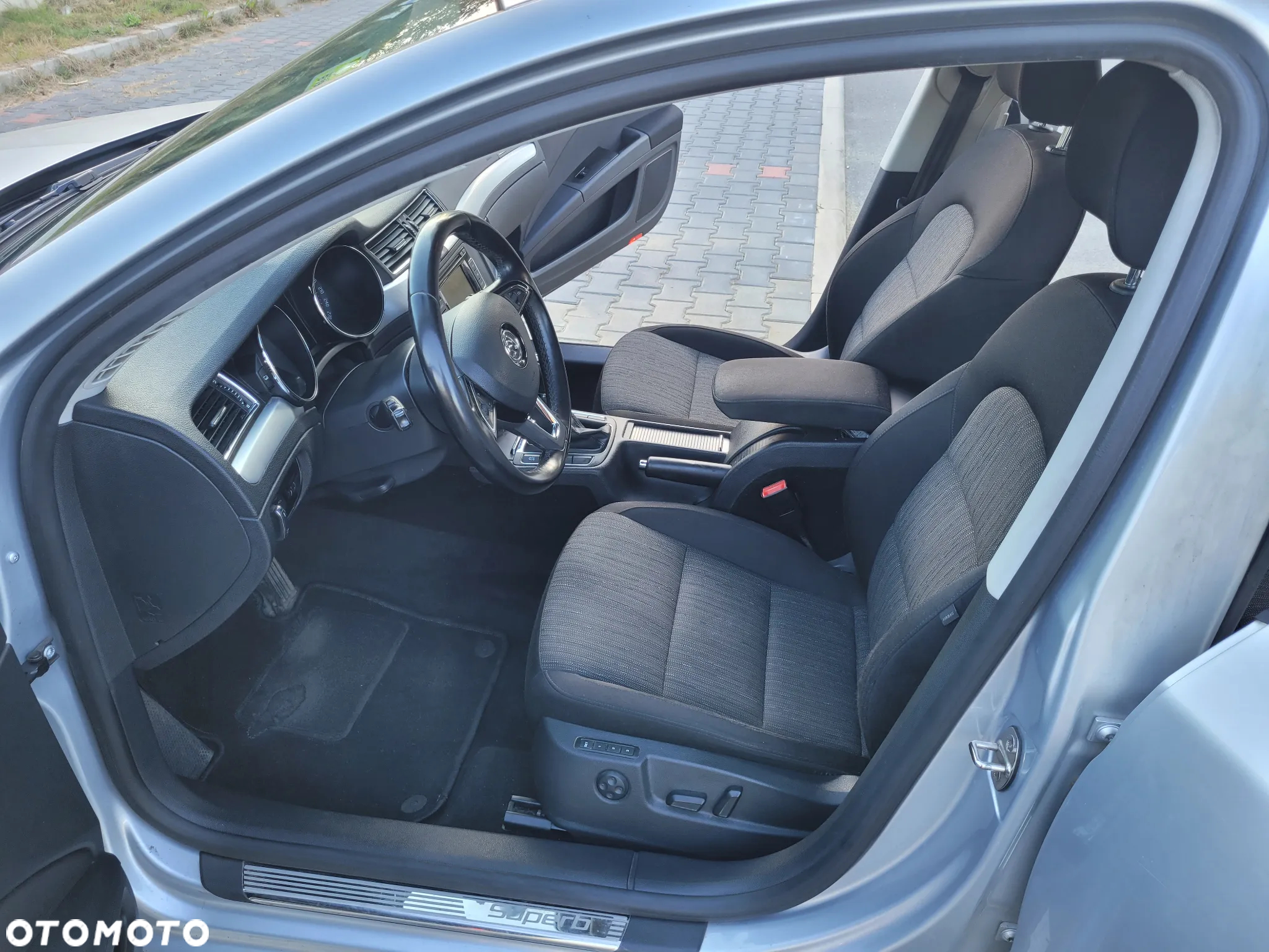 Skoda Superb 1.8 TSI Elegance - 2