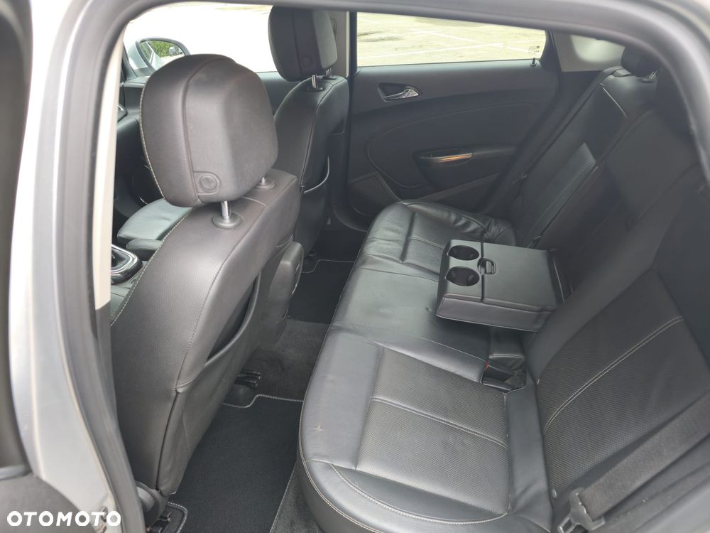 Opel Astra - 25