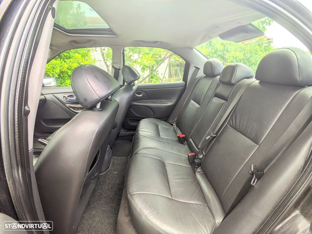 Ford Mondeo 2.0i Ghia - 7