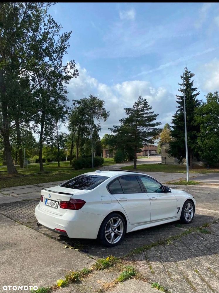 BMW Seria 3 328i xDrive Sport-Aut Sport Line - 2
