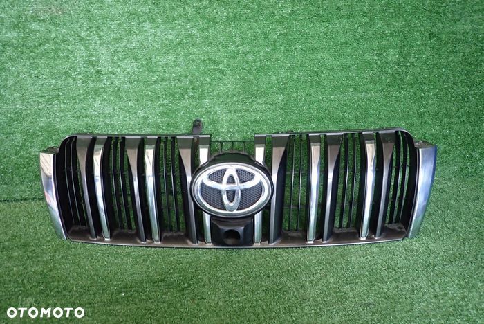 TOYOTA LAND CRUISER J150 09-13 atrapa grill - 1