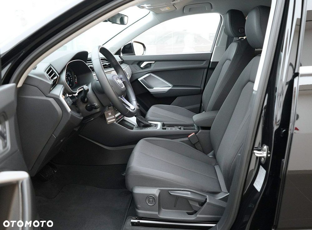 Audi Q3 Sportback - 13