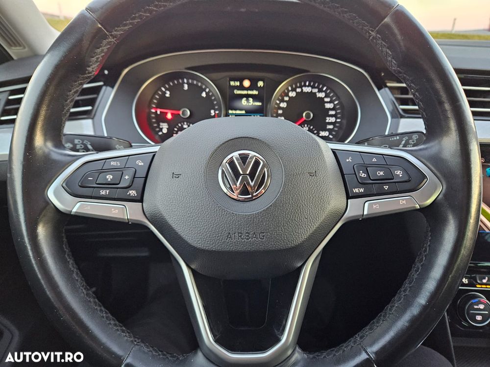 Volkswagen Passat - 10
