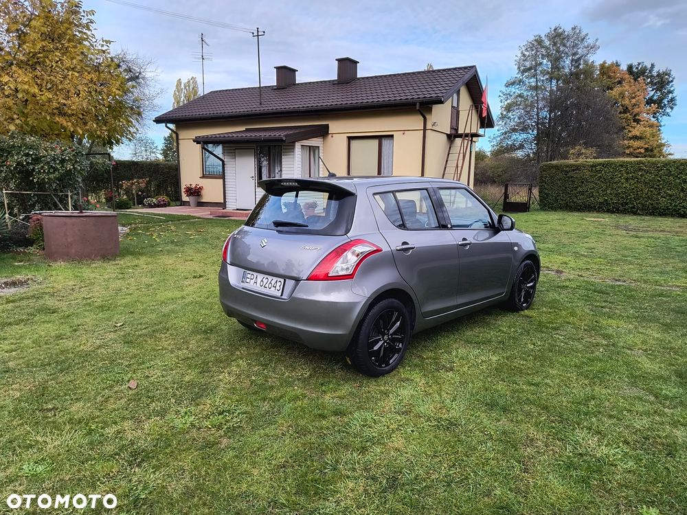 Suzuki Swift - 3