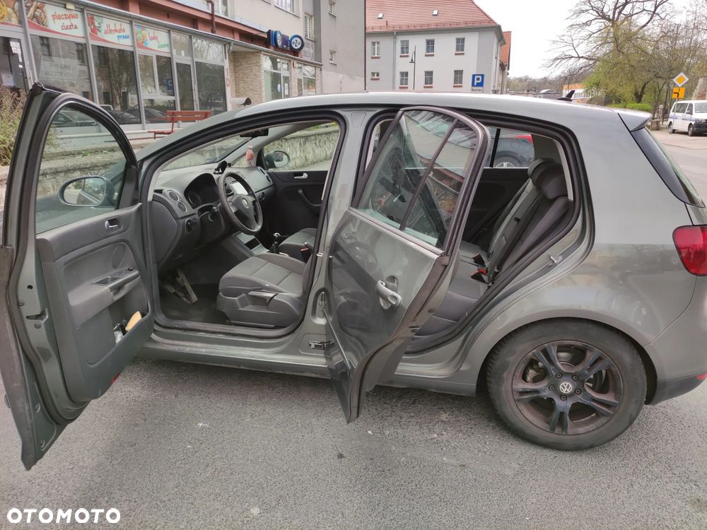 Volkswagen Golf Plus 1.6 FSI Comfortline - 9