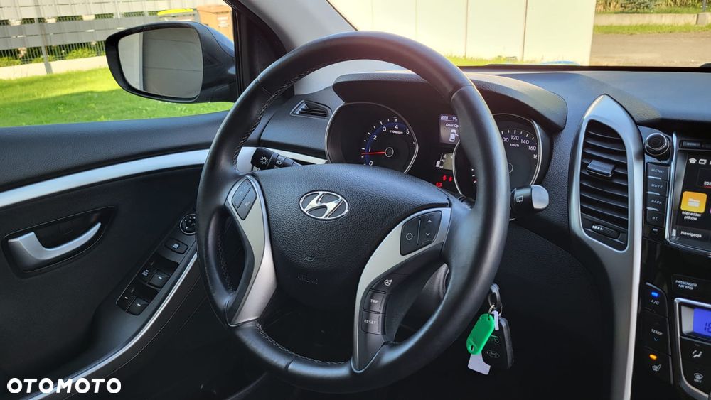 Hyundai i30 1.4 Intro Edition - 34