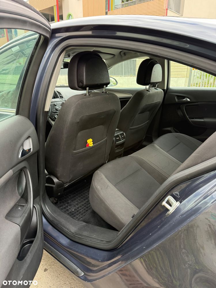 Opel Insignia 2.0 CDTI - 11