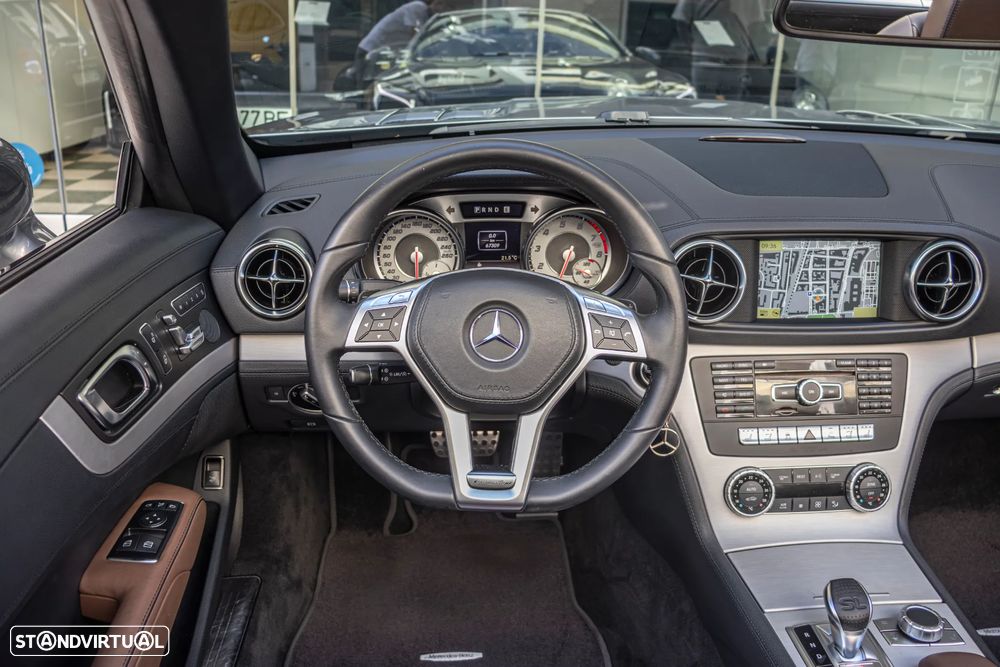 Mercedes-Benz SL 350 Standard - 12