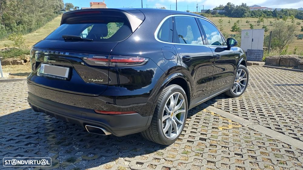 Porsche Cayenne E-Hybrid - 5