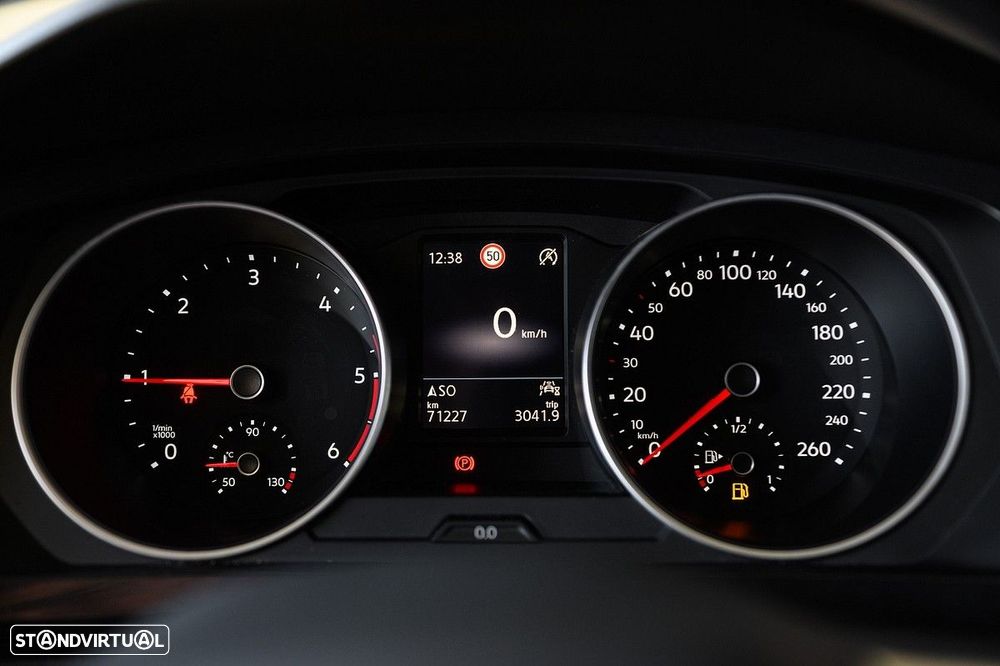 VW Tiguan 2.0 TDI Life - 37