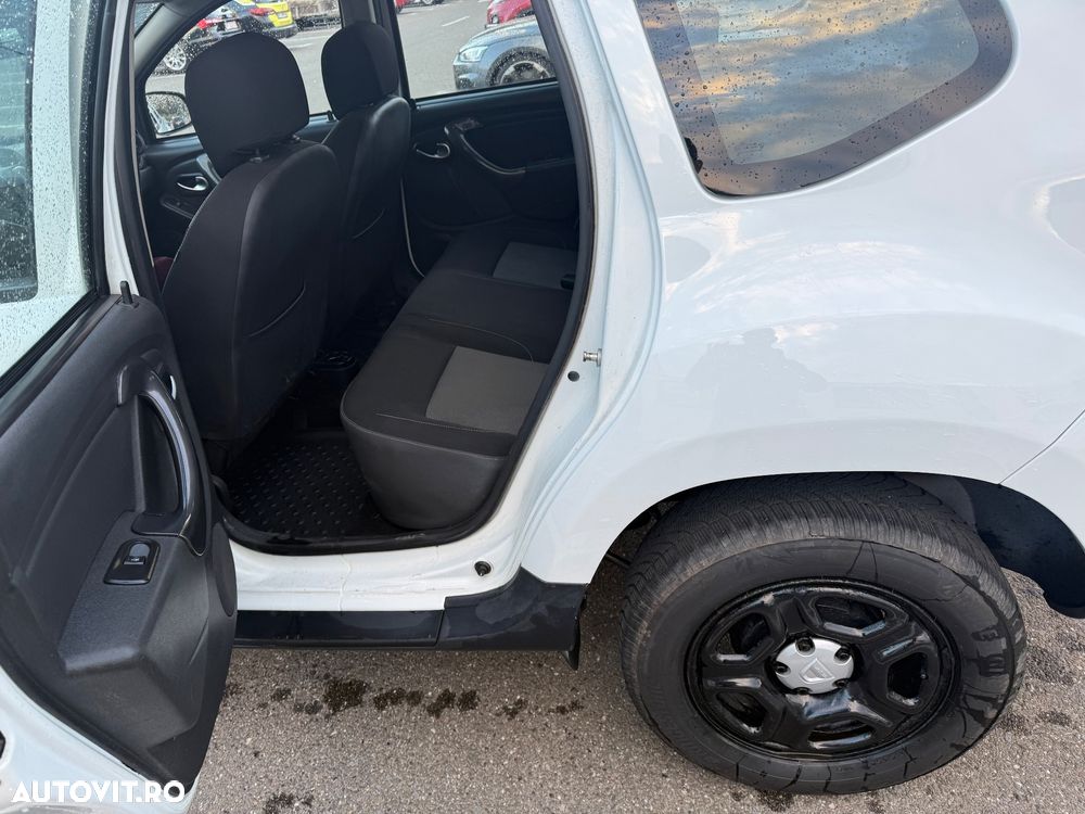 Dacia Duster dCi 110 FAP 4x4 Laureate - 9