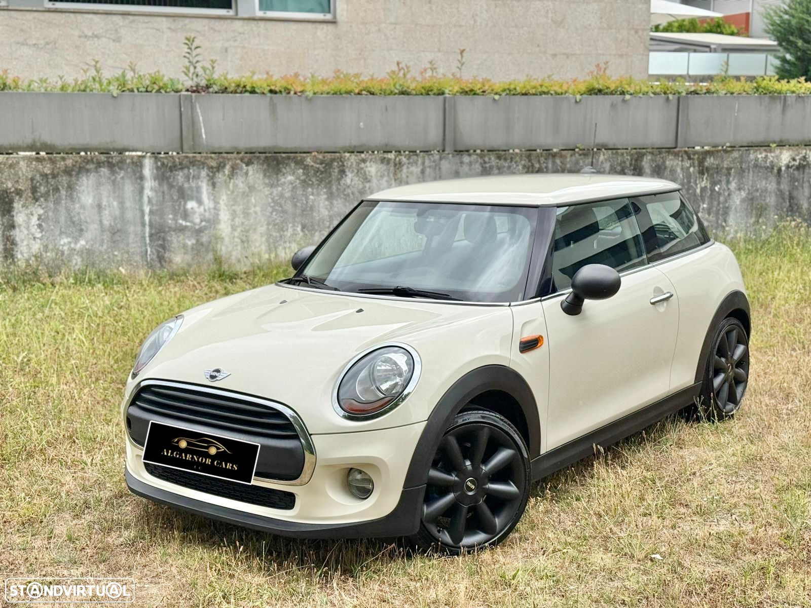 MINI 3 Portas One D - 1