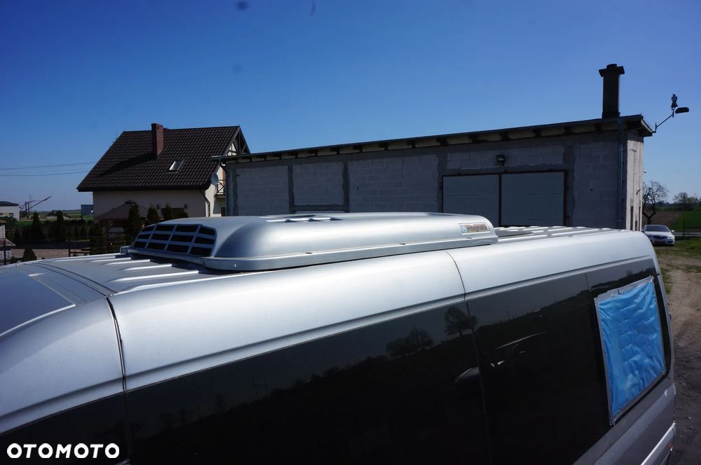 Mercedes-Benz SPRINTER - 14