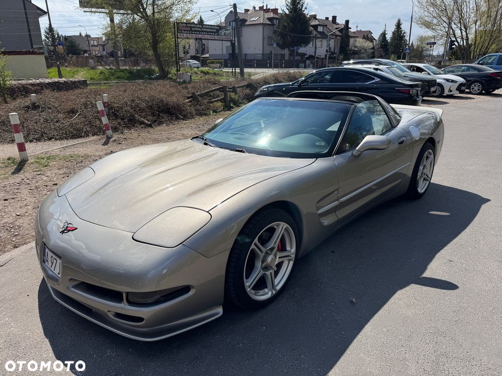 Chevrolet Corvette - 3