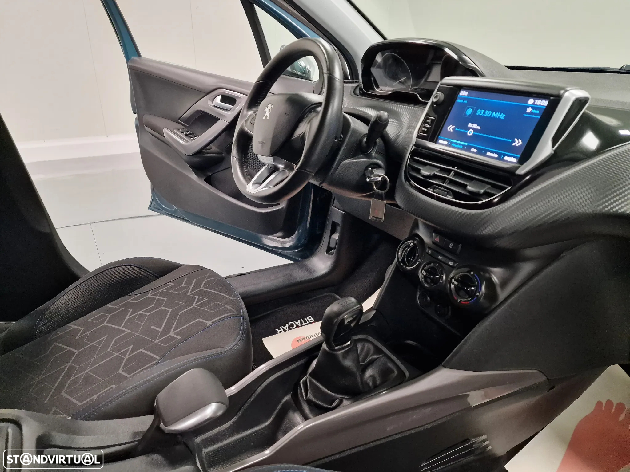 Peugeot 2008 1.2 PureTech Style - 45