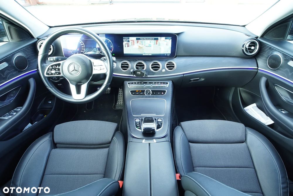 Mercedes-Benz Klasa E 220 d 4-Matic Business Edition 9G-TRONIC - 7