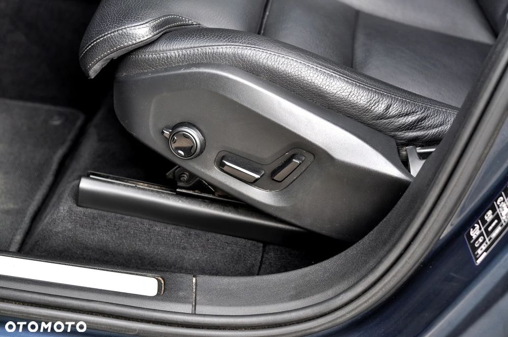 Volvo XC 60 D4 Geartronic Inscription - 18