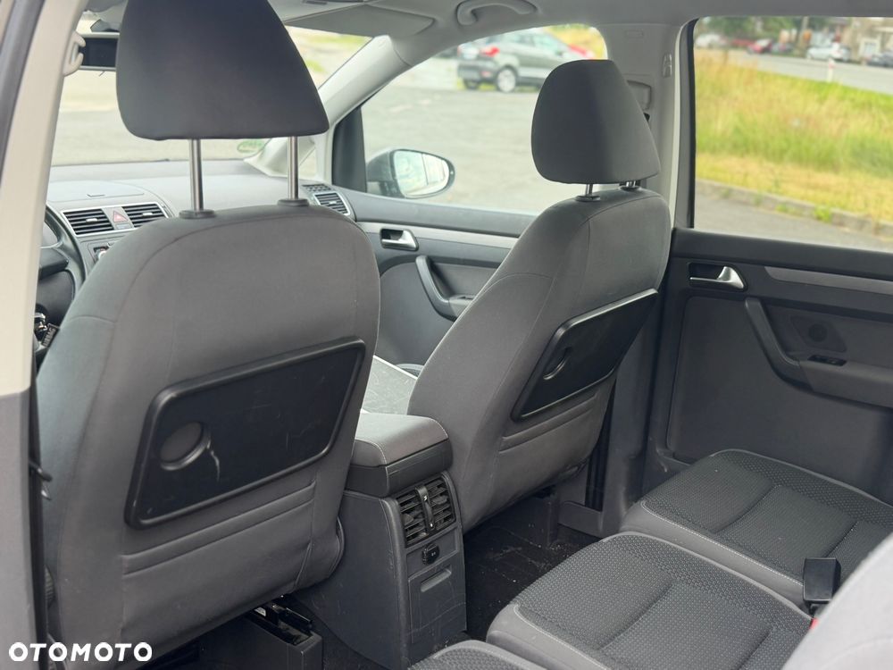 Volkswagen Touran 1.6 TDI DPF BlueMotion Technology Comfortline - 14