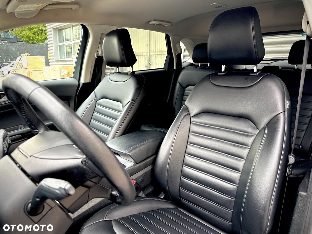 Ford Edge - 10